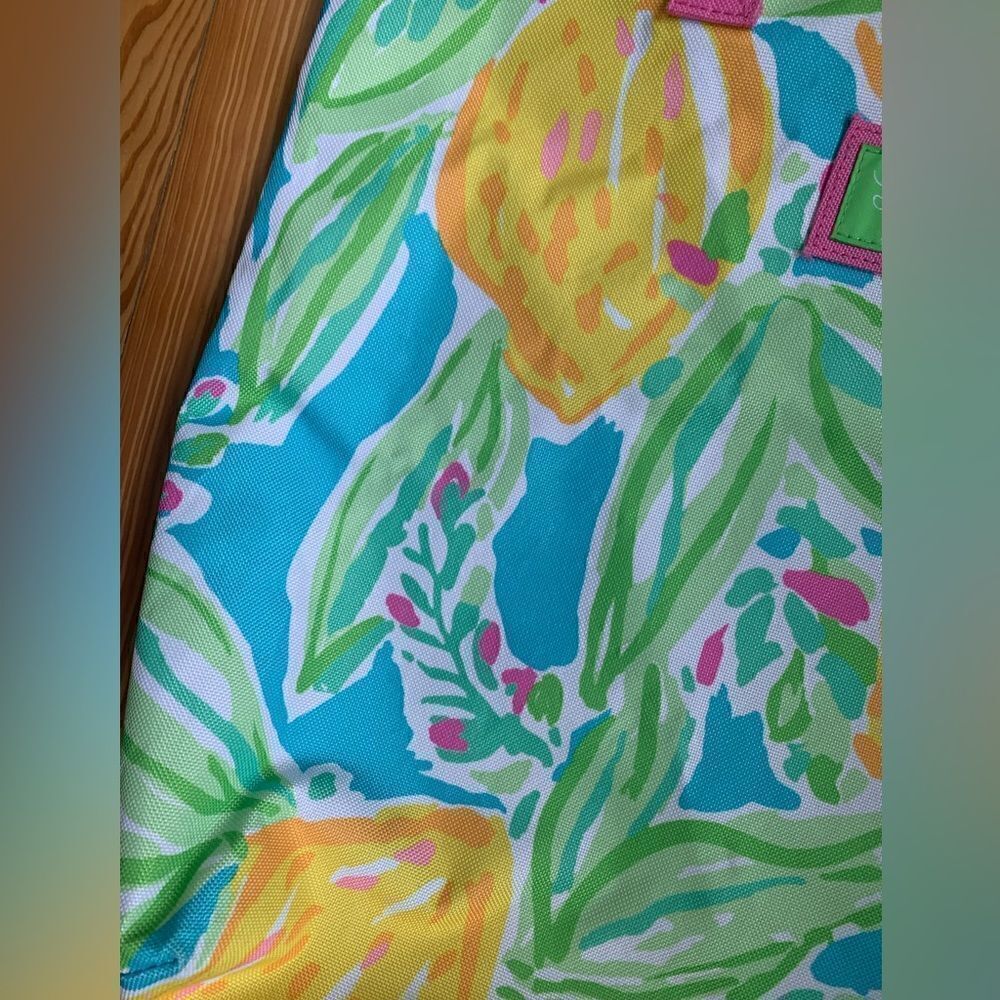 Lilly Pulitzer for Ester Lauder Tote - Picture 2 of 8